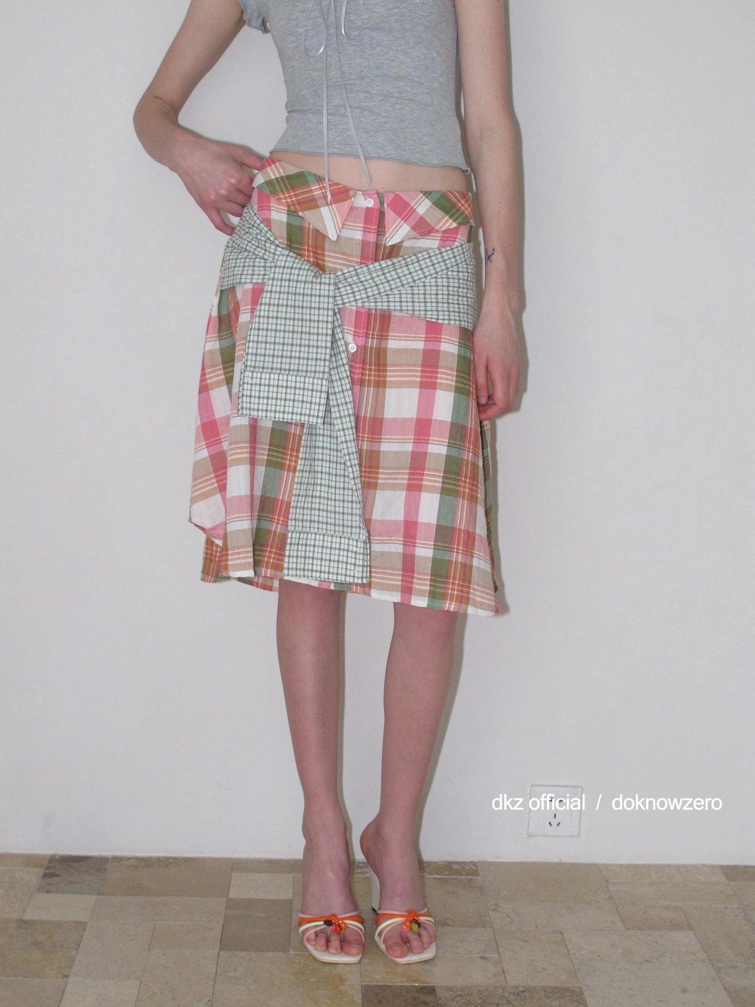 DKZ OFFICIAL Two Way Pink Plaid Skirt With Retro Corset Top