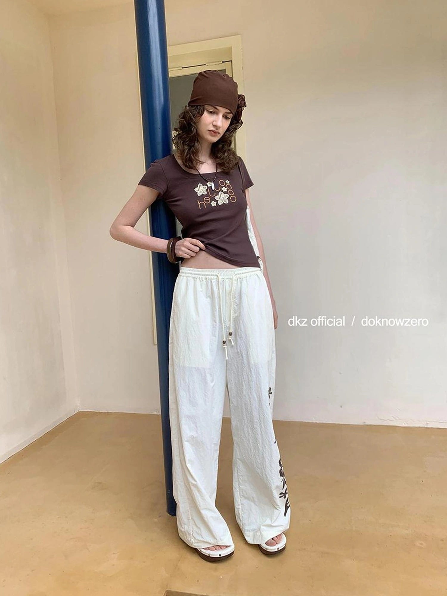 DKZ OFFICIAL U Neck Floral Embroidered Brown T-shirt