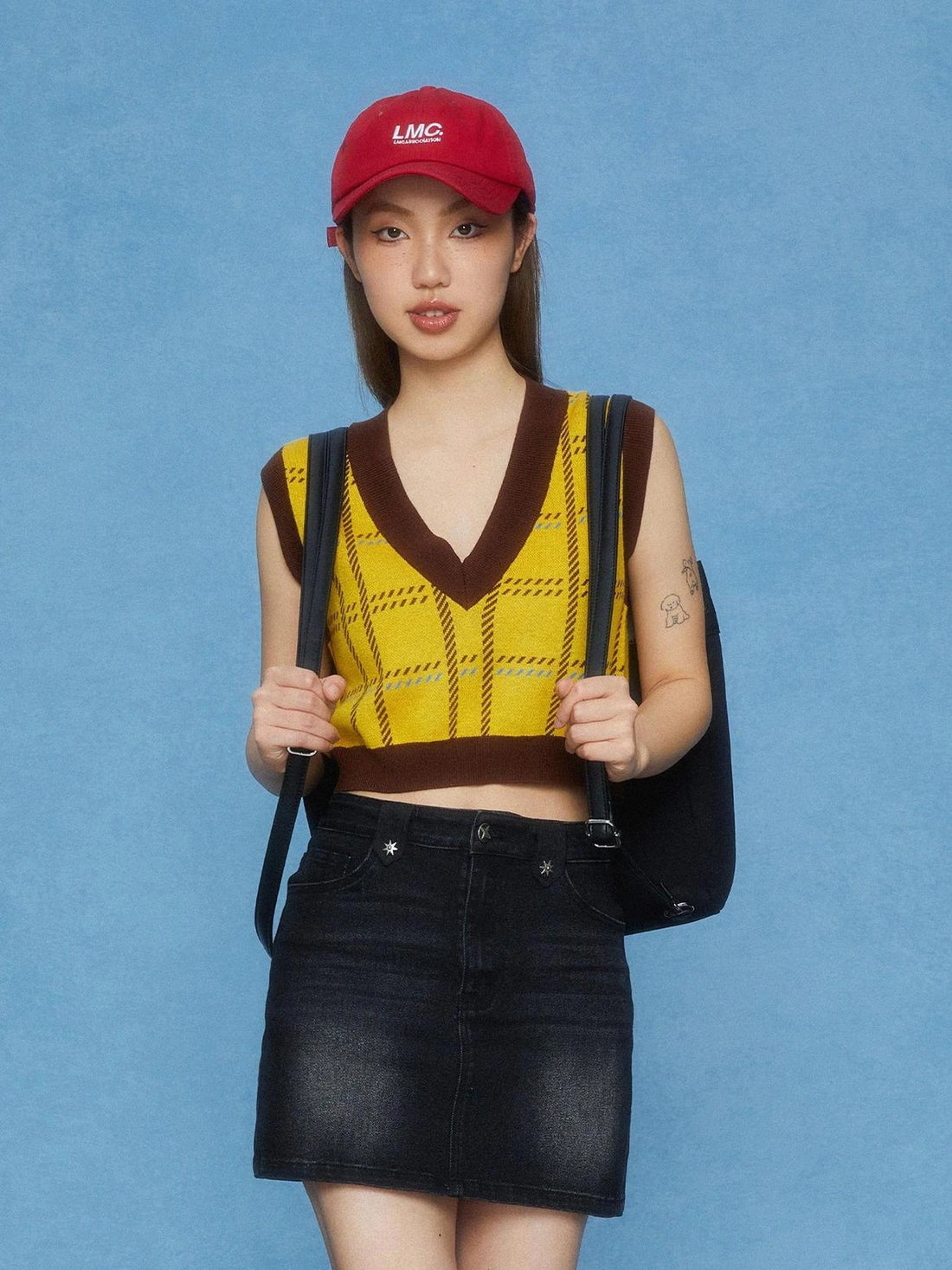 DKZ OFFICIAL V-Neck Checkered Cropped Tank Top