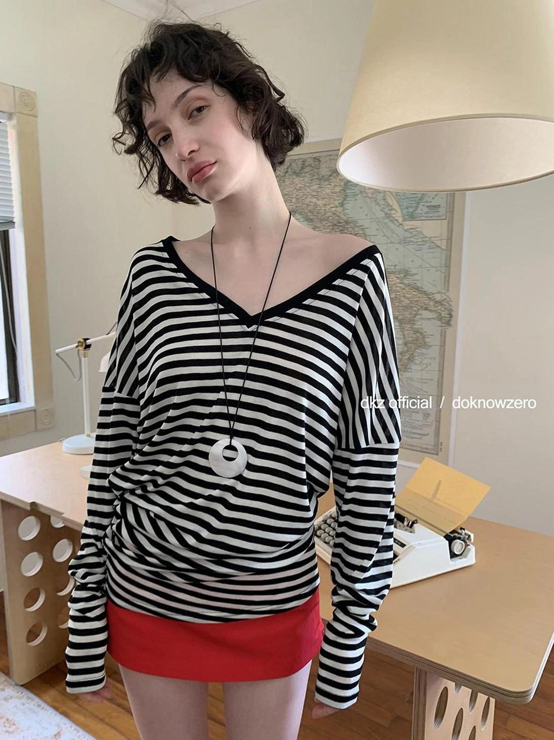 DKZ OFFICIAL V-Neck Color Block Striped Batwing Sleeve Tunic Top