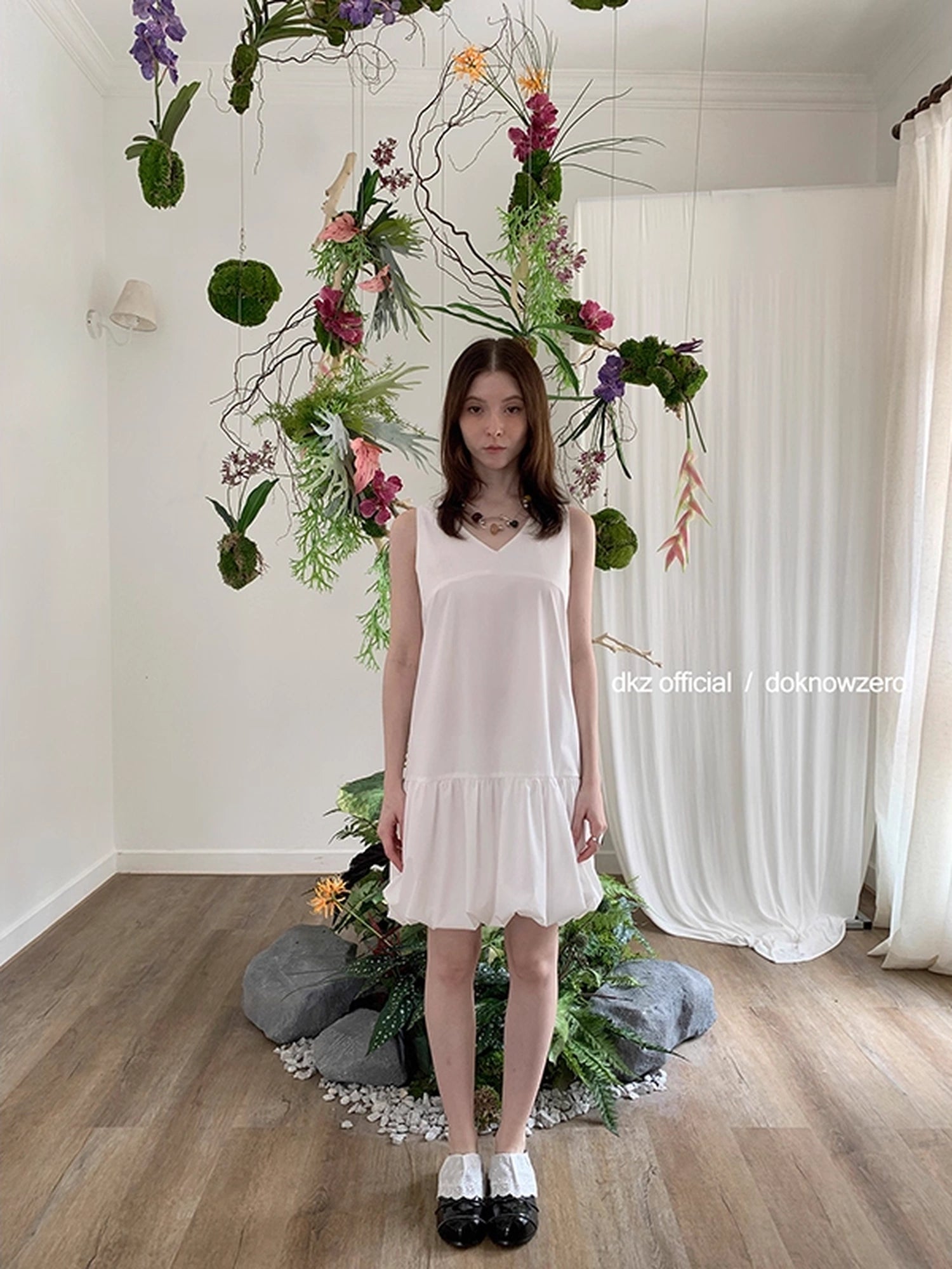 DKZ_OFFICIAL_V-Neck_Flared_A-Line_Cotton_Summer_Dress_MISSTT