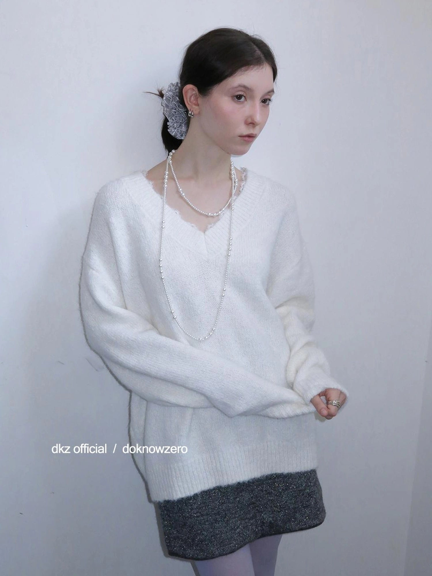 DKZ OFFICIAL V-Neck Lace Trim Knit Sweater Women&