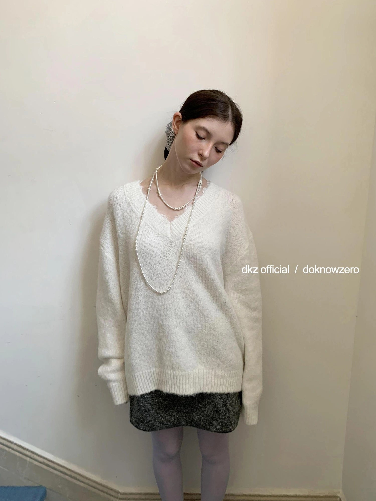 DKZ OFFICIAL V-Neck Lace Trim Knit Sweater Women&