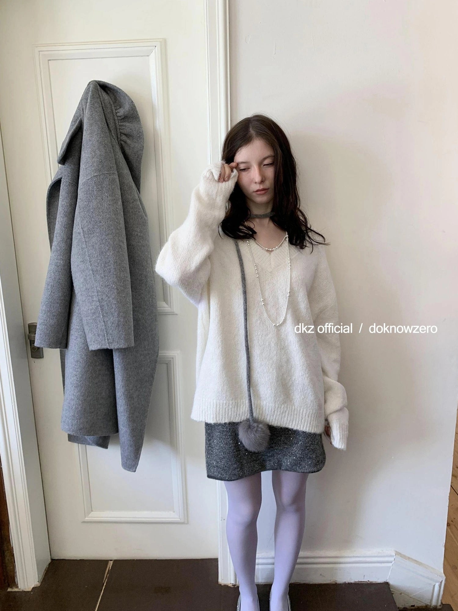 DKZ OFFICIAL V-Neck Lace Trim Knit Sweater Women&