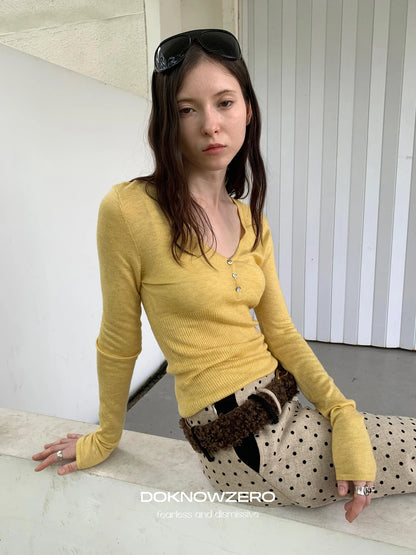 DKZ OFFICIAL V-Neck Slim Fit Ribbed Long Sleeve Knit Top