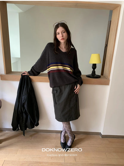 DKZ OFFICIAL V-Neck Sweater With Color Block Stripes