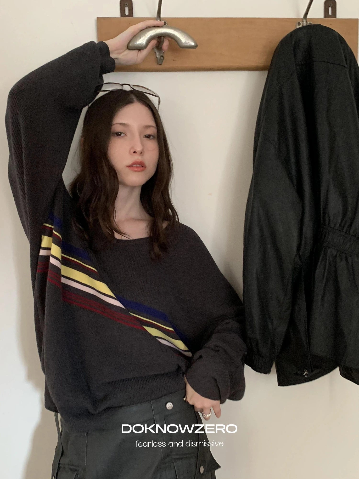 DKZ OFFICIAL V-Neck Sweater With Color Block Stripes