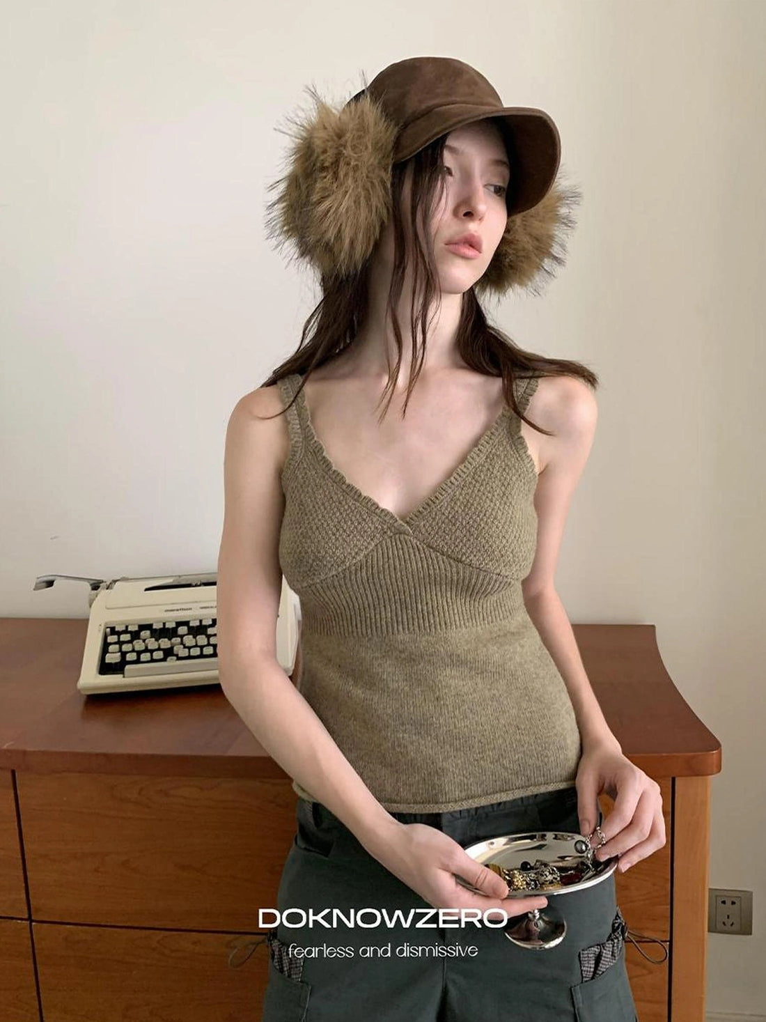 DKZ OFFICIAL V-Neck Wool Blend Layering Vest