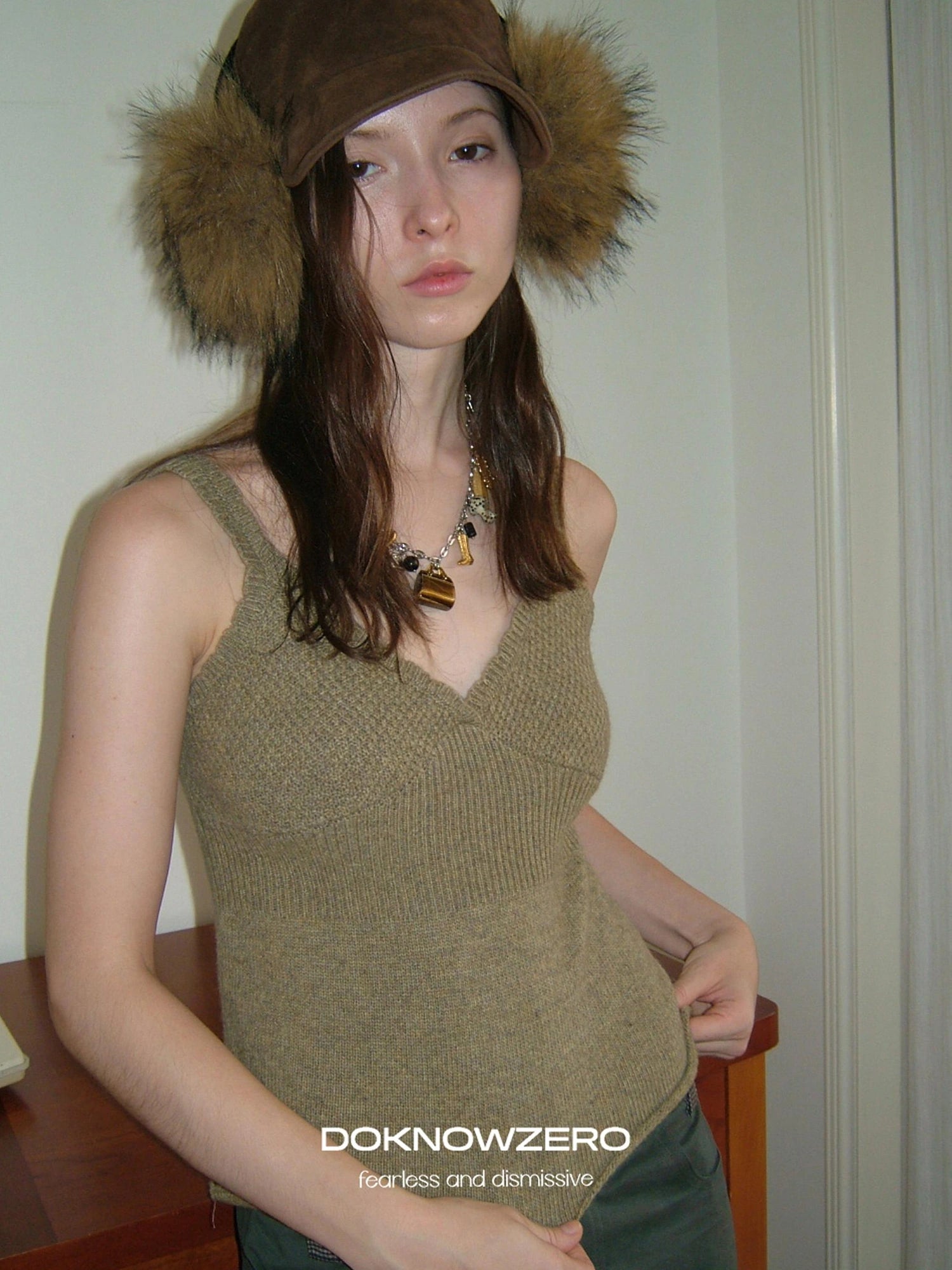 DKZ OFFICIAL V-Neck Wool Blend Layering Vest
