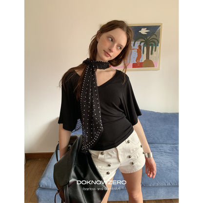 DKZ_OFFICIAL_V-neck_Batwing_Sleeve_Cinched_Waist_Women&