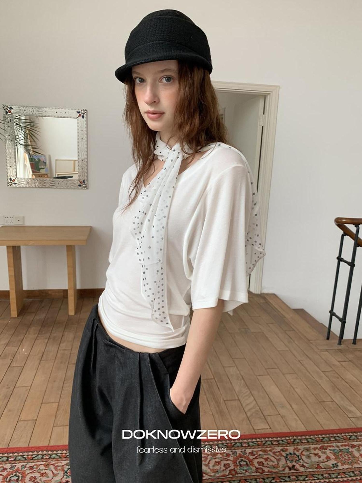 DKZ OFFICIAL V-neck Batwing Sleeve Cinched Waist Women&