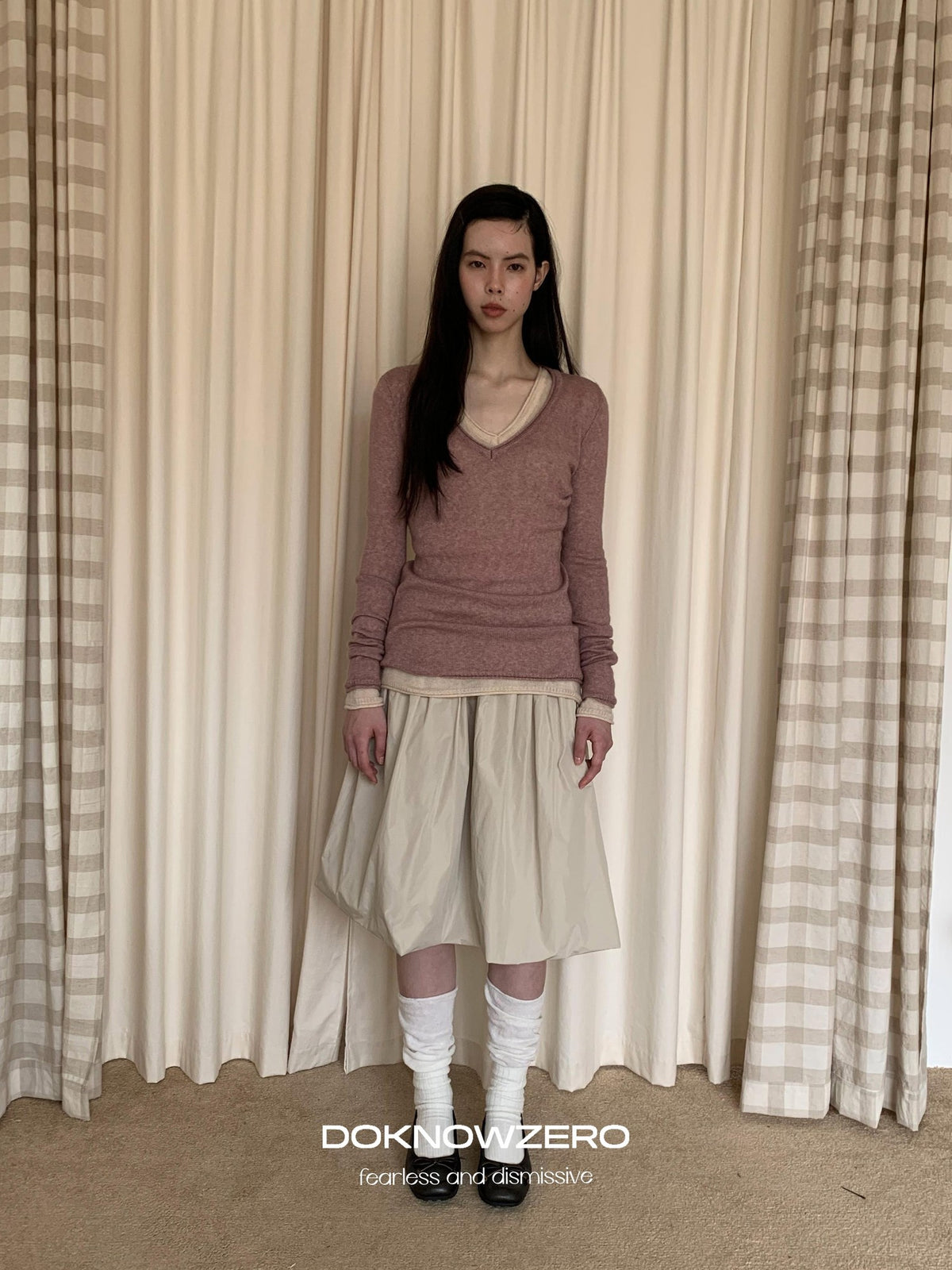 DKZ OFFICIAL V-neck Knit Women&