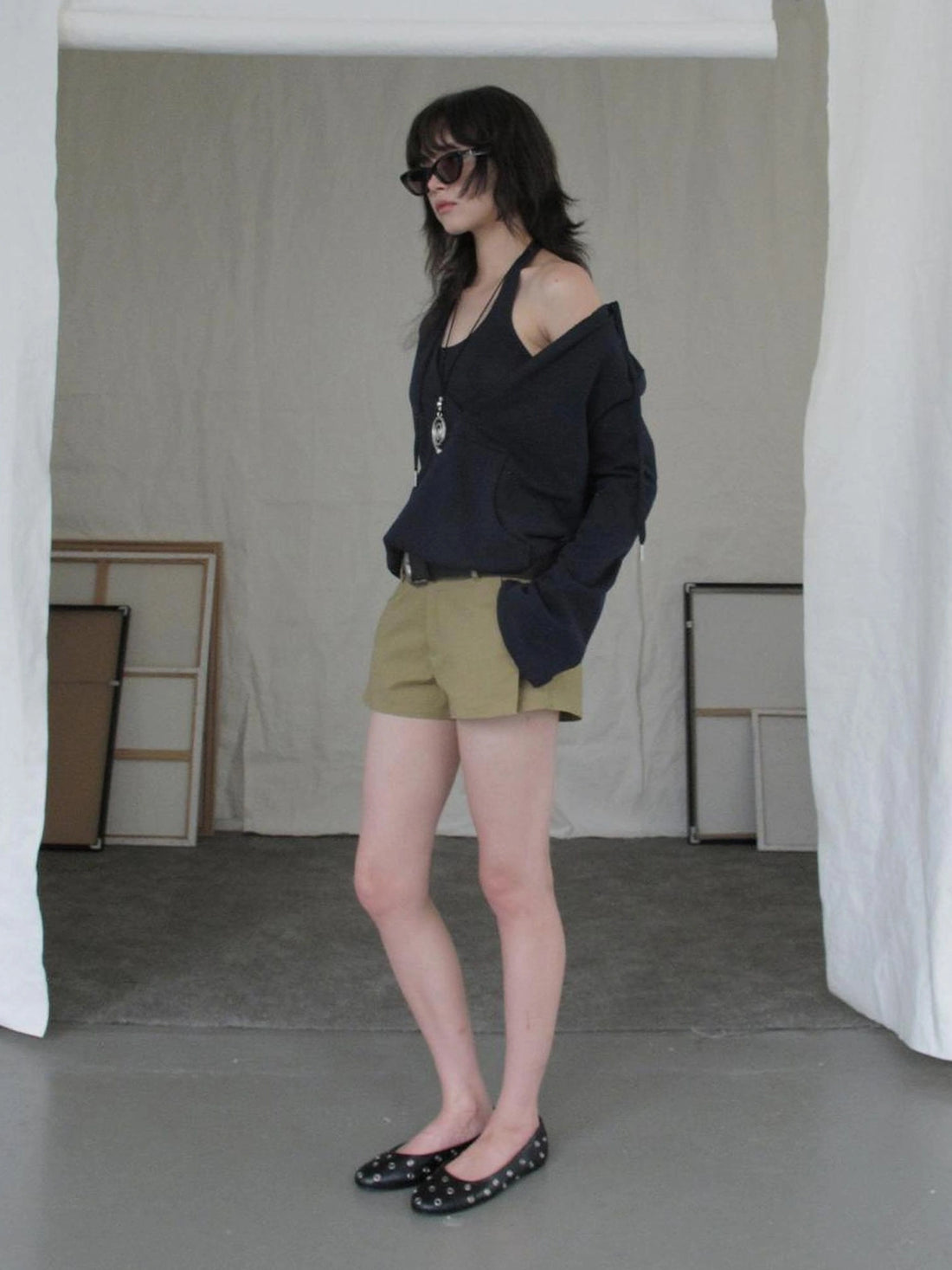 DKZ OFFICIAL V-neck Layered Sweatshirt With Attached Necklace
