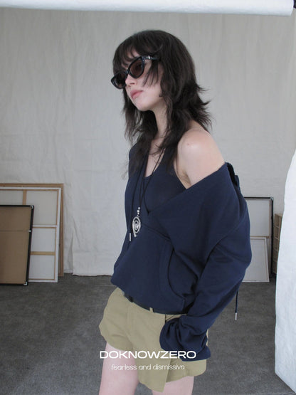 DKZ OFFICIAL V-neck Layered Sweatshirt With Attached Necklace