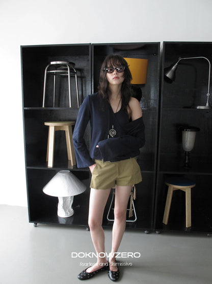 DKZ OFFICIAL V-neck Layered Sweatshirt With Attached Necklace