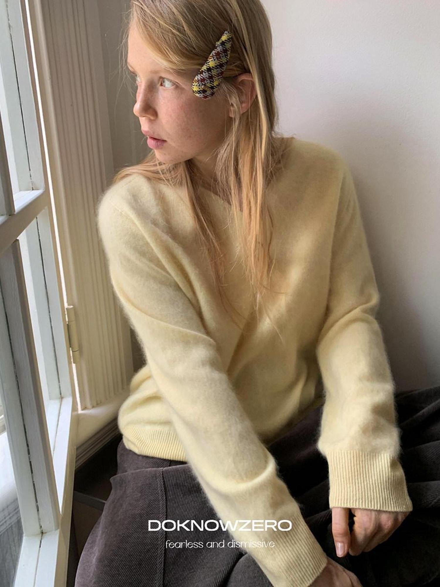 DKZ OFFICIAL V-neck Oversized Solid Pullover Women&