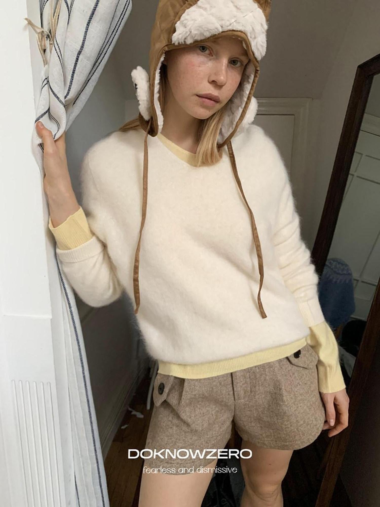 DKZ OFFICIAL V-neck Oversized Solid Pullover Women&