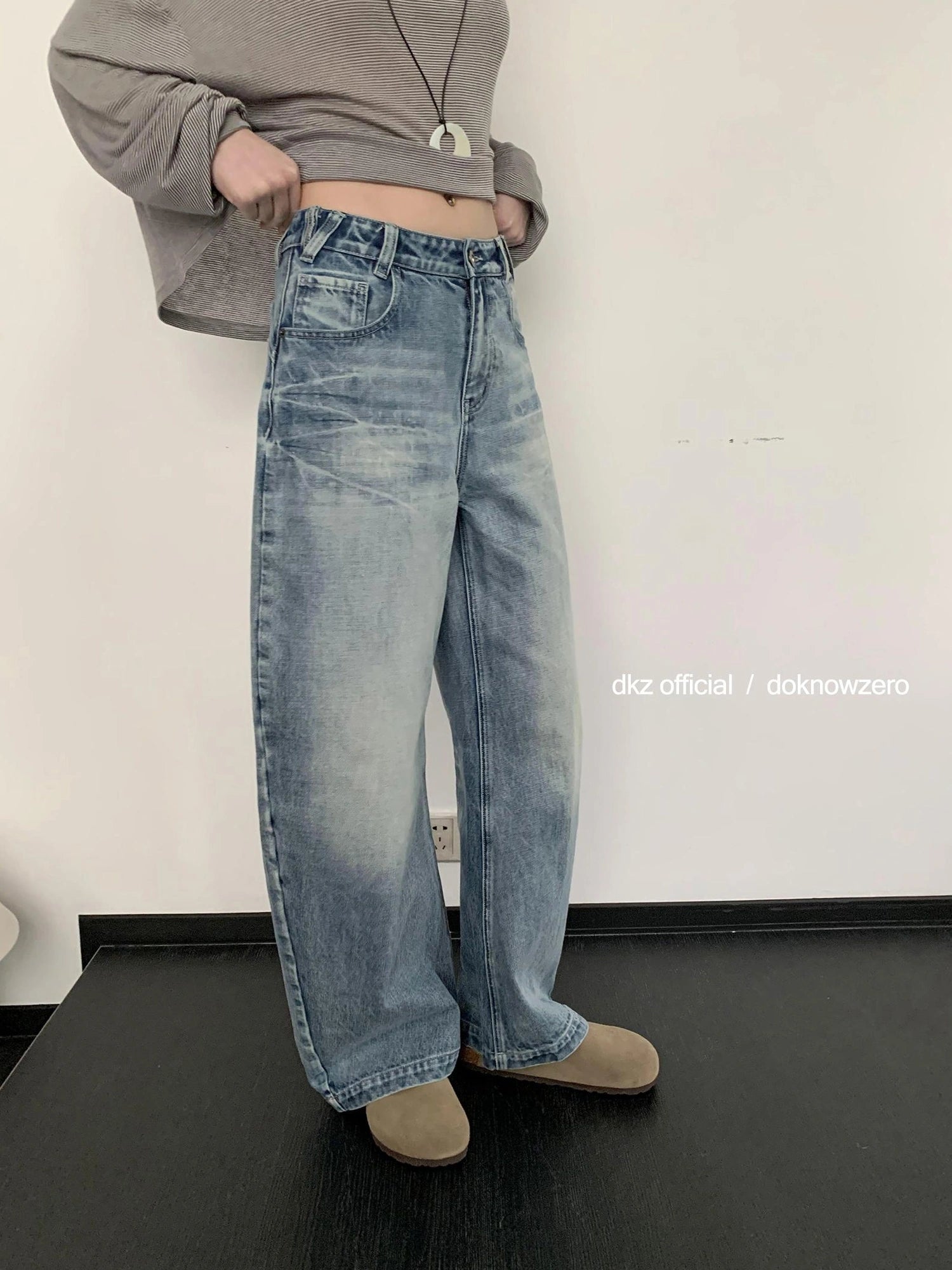 DKZ OFFICIAL Vintage Blue Washed Wide Leg Curved Hem Jeans