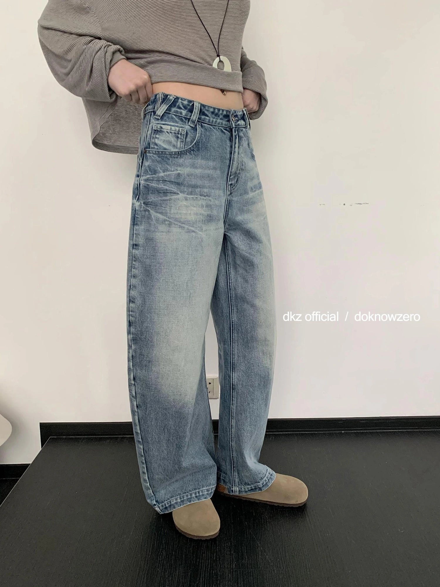 DKZ OFFICIAL Vintage Blue Washed Wide Leg Curved Hem Jeans
