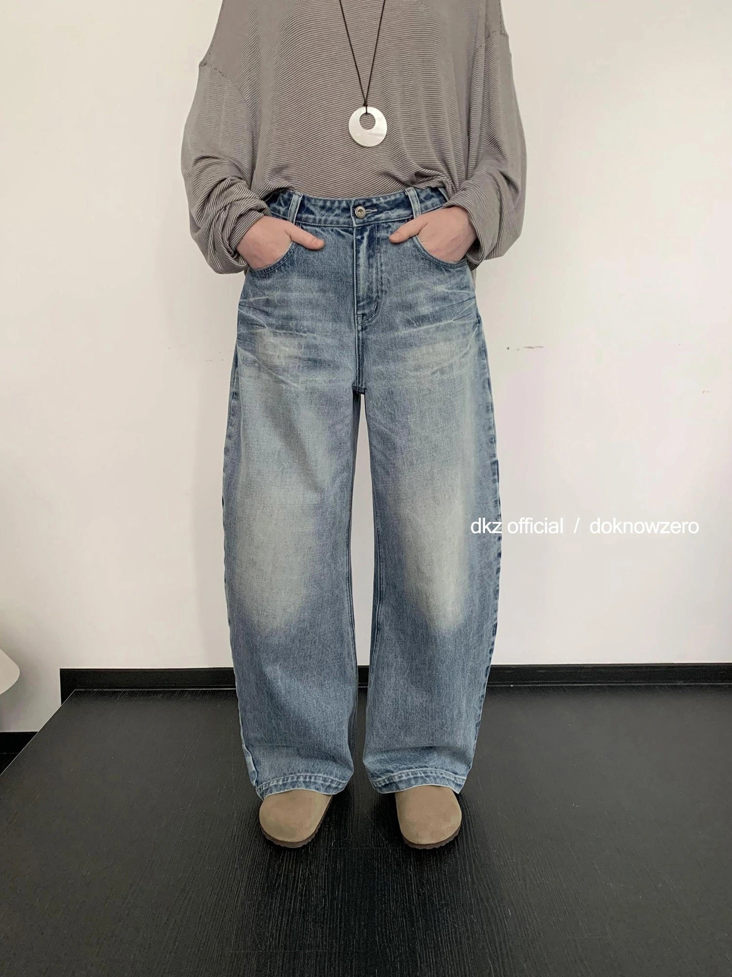 DKZ OFFICIAL Vintage Blue Washed Wide Leg Curved Hem Jeans