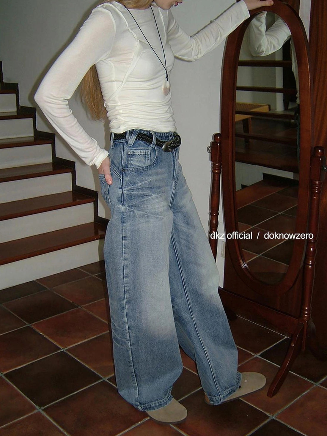 DKZ OFFICIAL Vintage Blue Washed Wide Leg Curved Hem Jeans