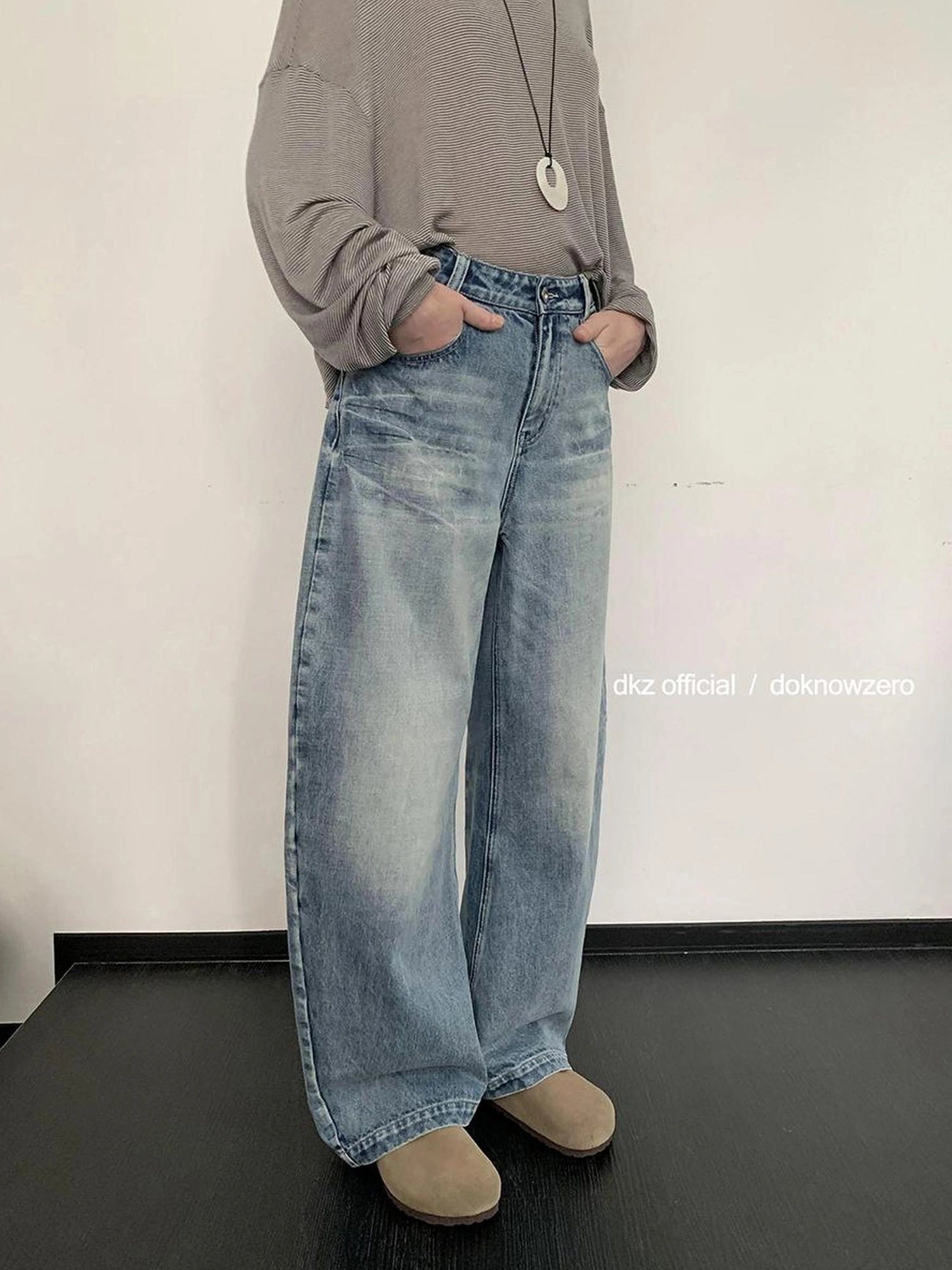 DKZ OFFICIAL Vintage Blue Washed Wide Leg Curved Hem Jeans