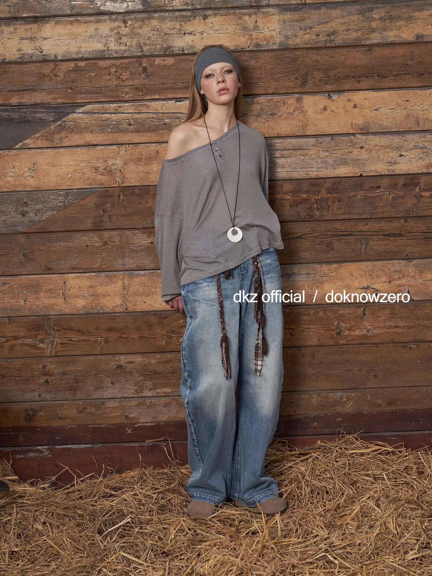 DKZ OFFICIAL Vintage Blue Washed Wide Leg Curved Hem Jeans