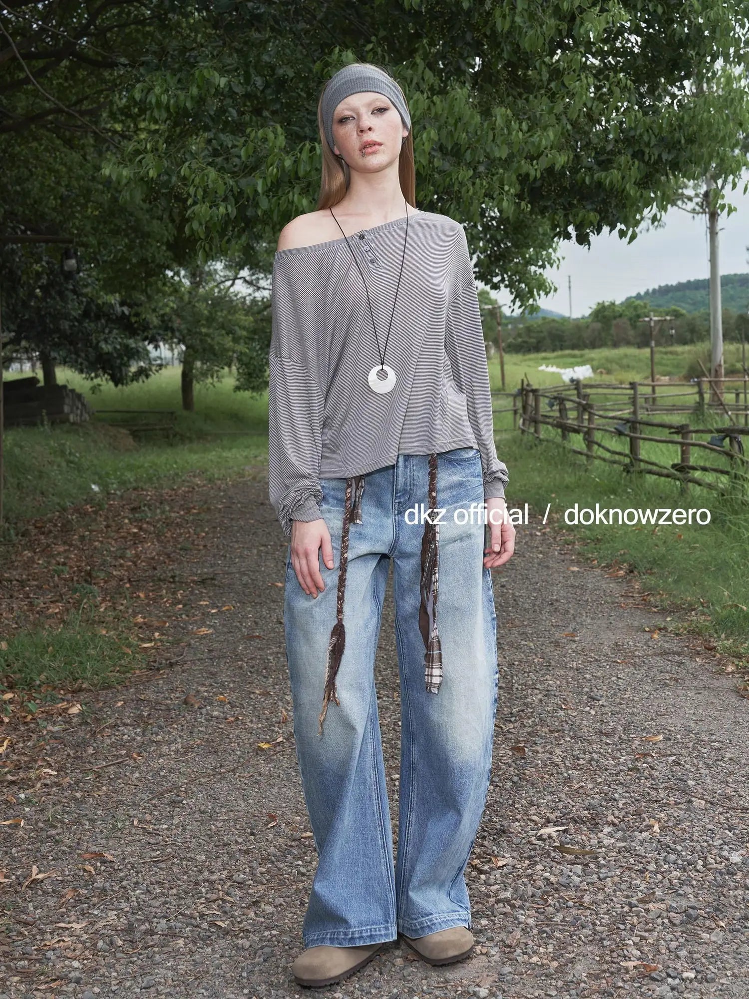 DKZ OFFICIAL Vintage Blue Washed Wide Leg Curved Hem Jeans