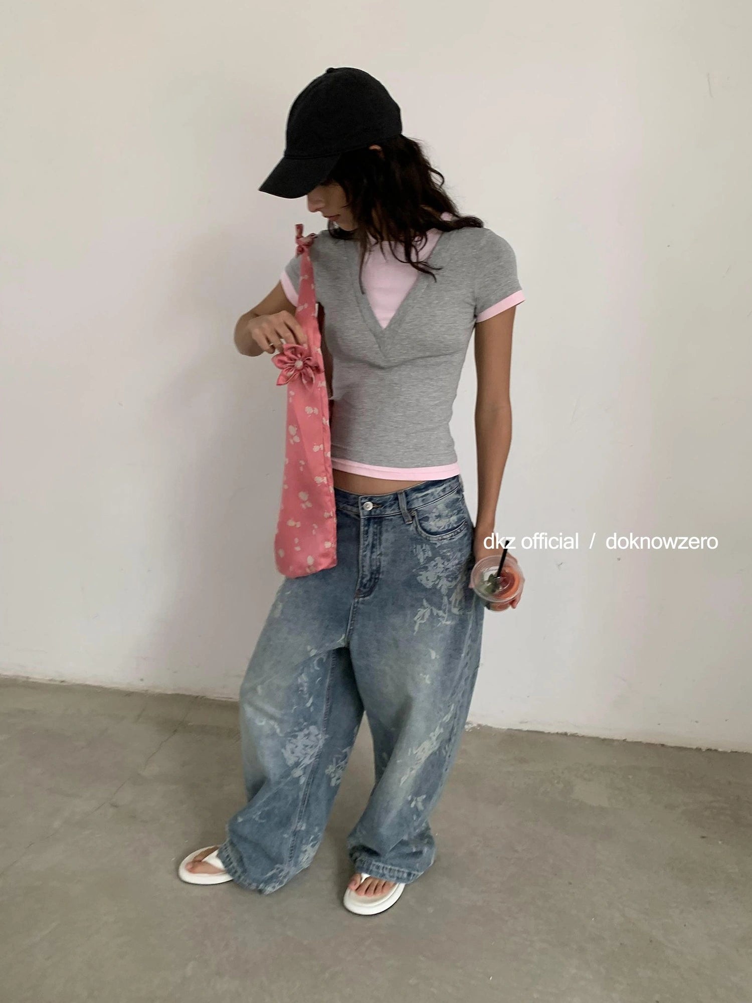 DKZ OFFICIAL Vintage Blue Wide Leg Denim Pants With Artisan Print