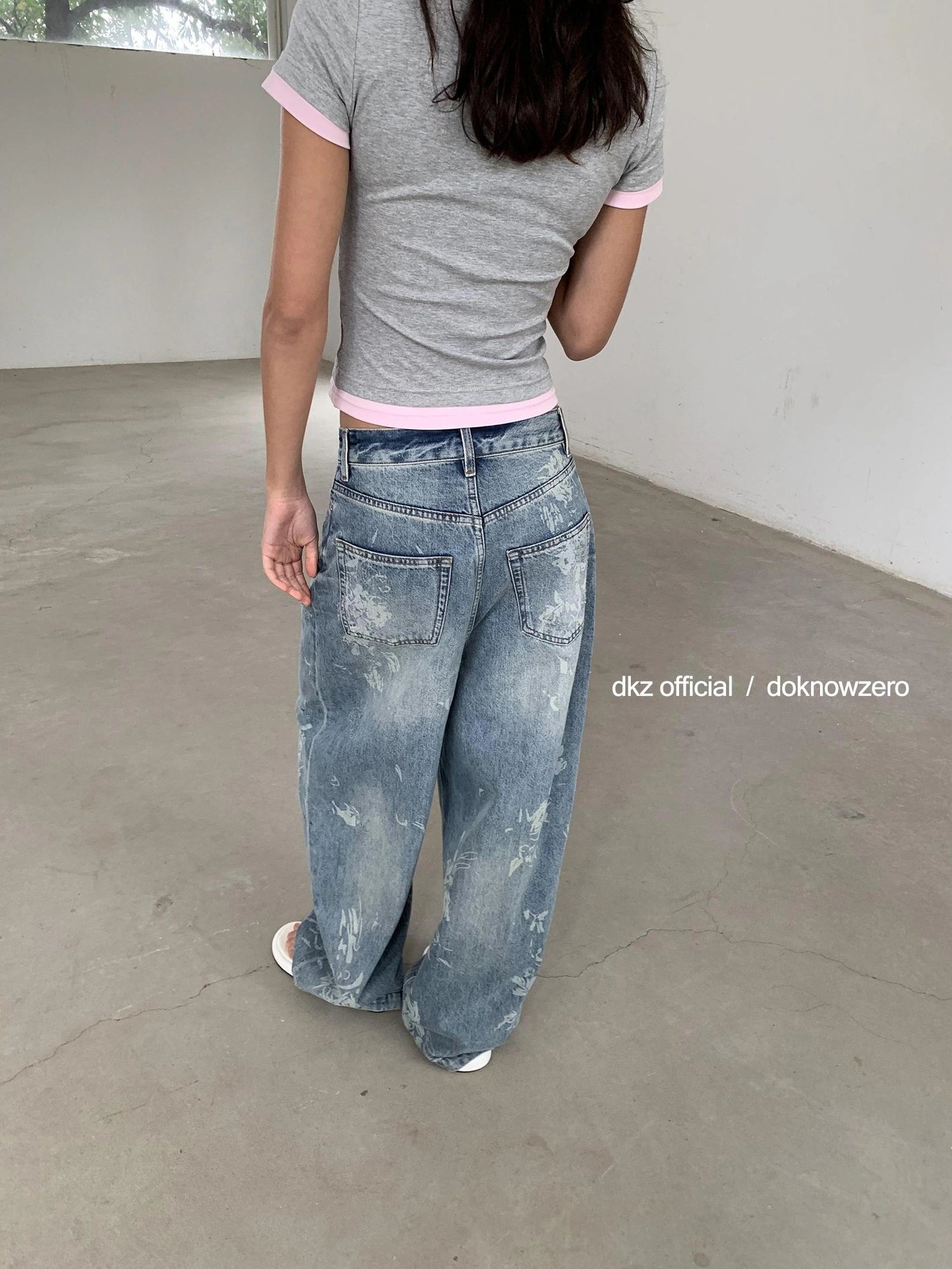 DKZ OFFICIAL Vintage Blue Wide Leg Denim Pants With Artisan Print