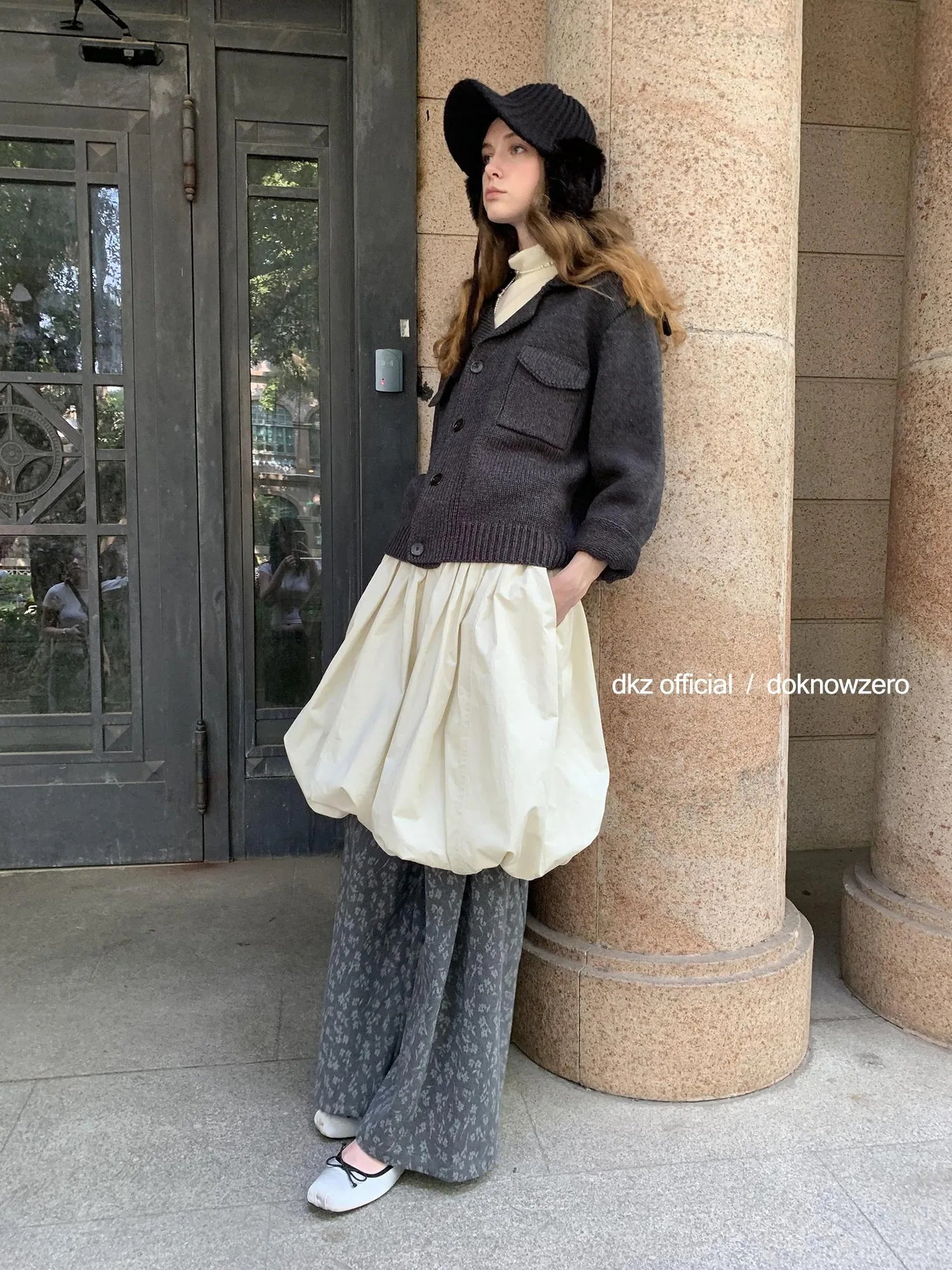 DKZ OFFICIAL Vintage Collar Knitted Cardigan