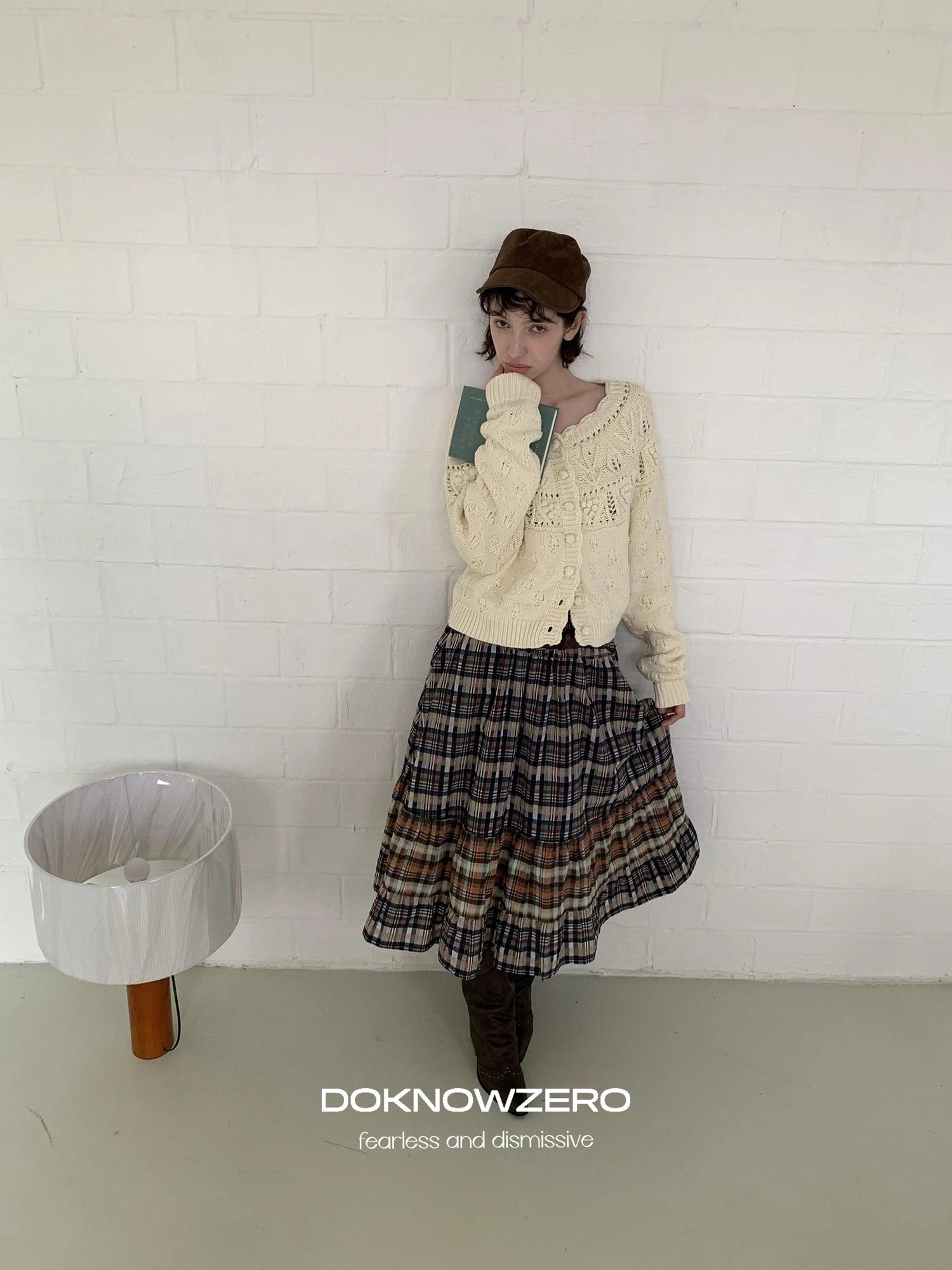 DKZ OFFICIAL Vintage Crochet Knit Cardigan In Apricot