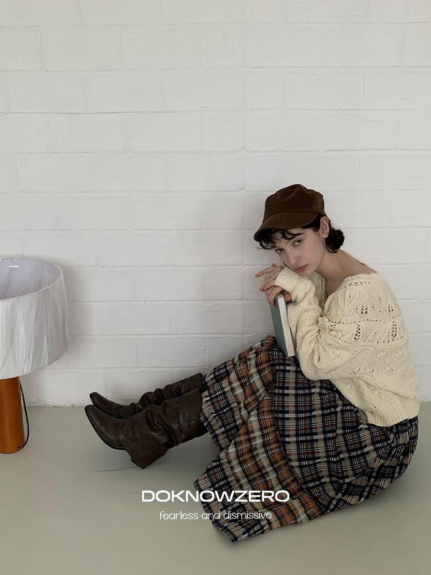 DKZ OFFICIAL Vintage Crochet Knit Cardigan In Apricot