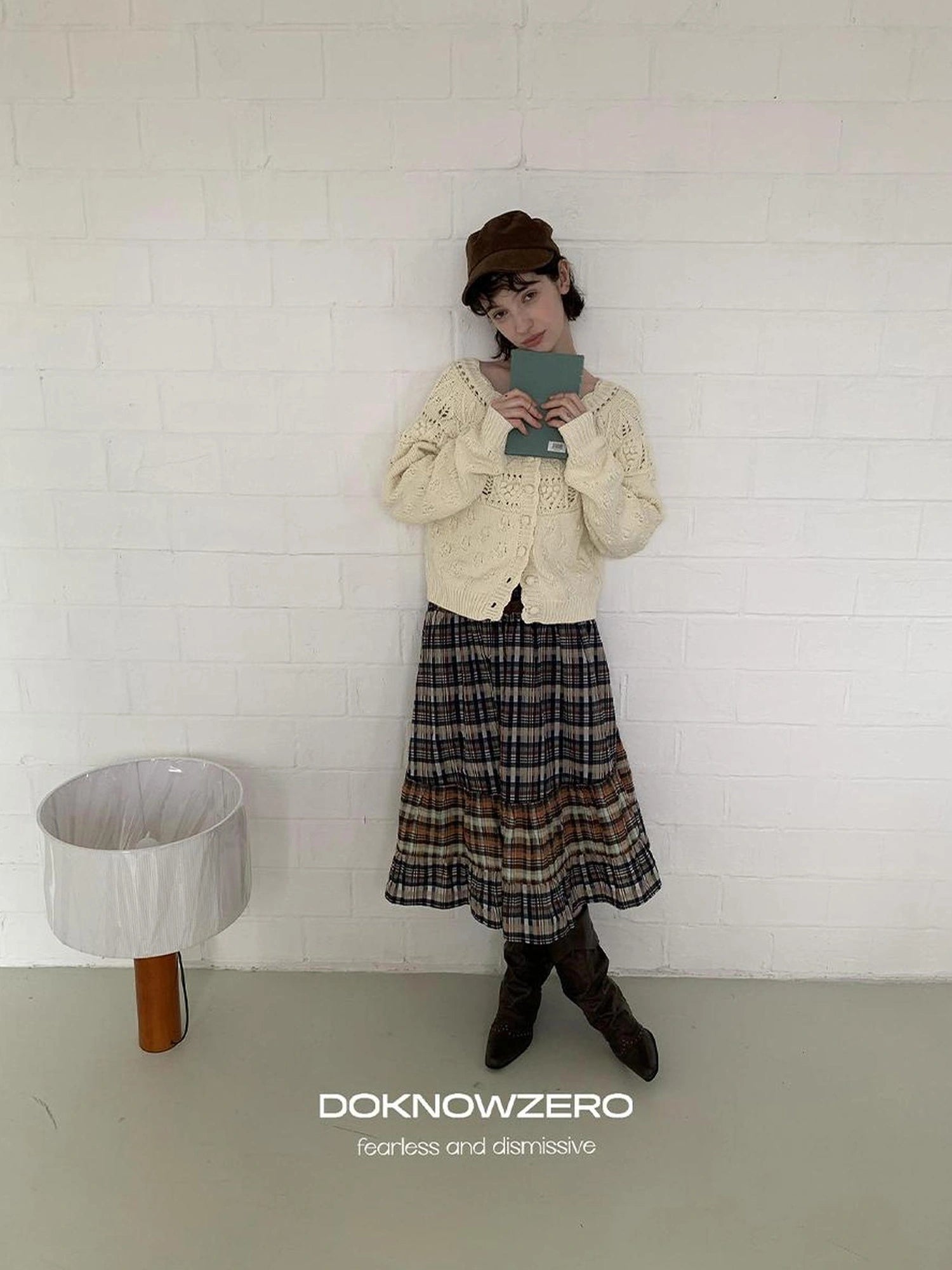 DKZ OFFICIAL Vintage Crochet Knit Cardigan In Apricot