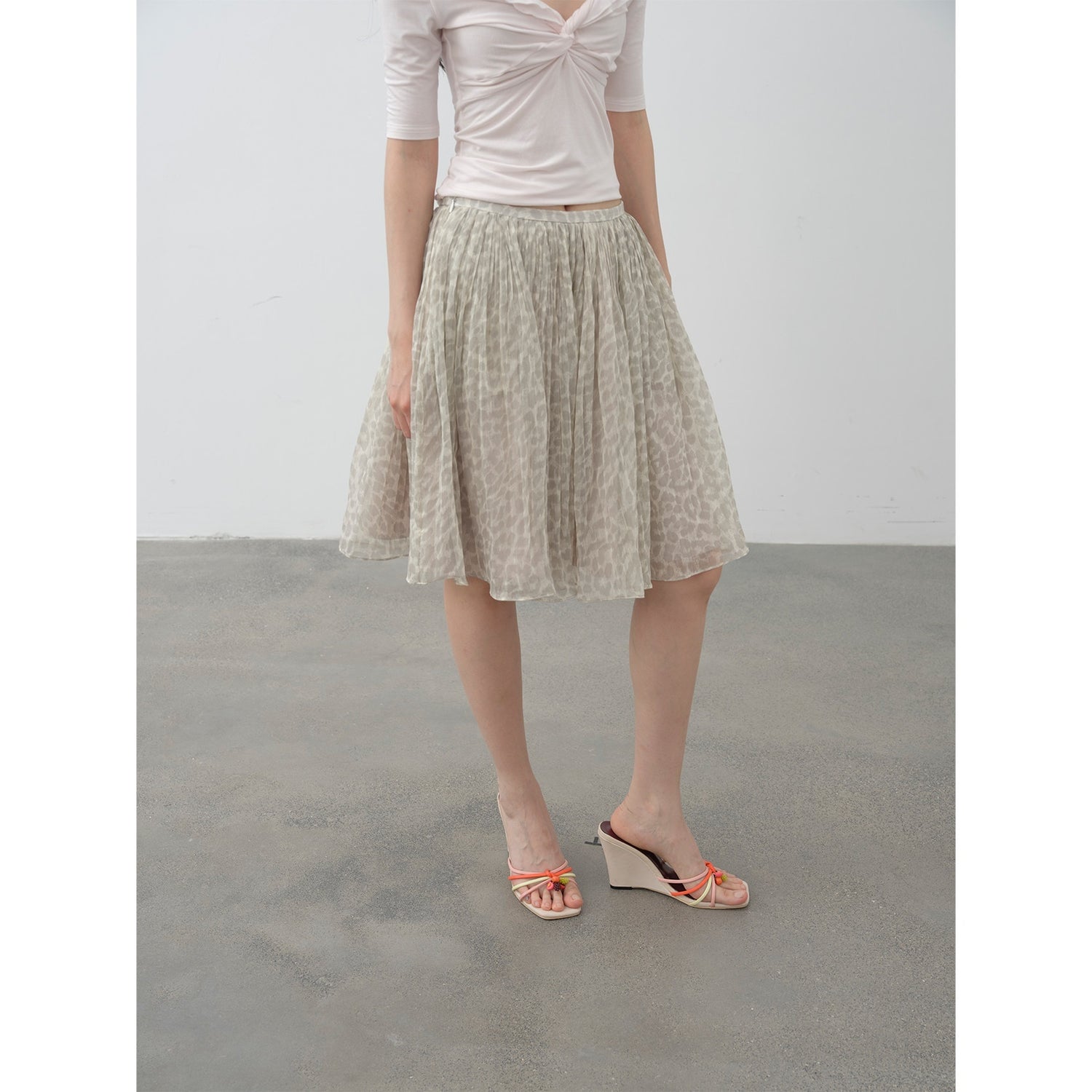 DKZ_OFFICIAL_Vintage_Leopard_Pleated_Tulle_Puff_Women&
