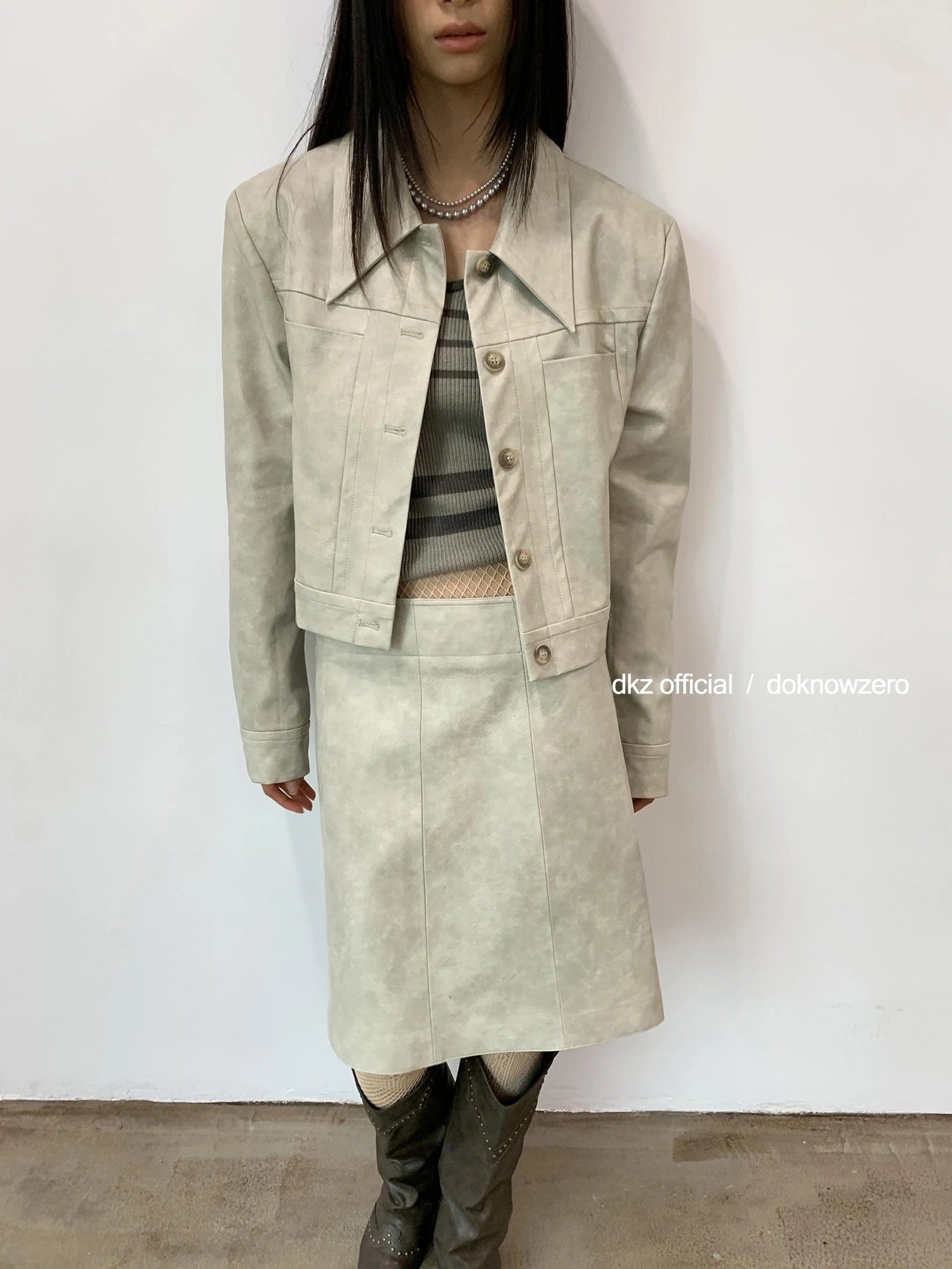 DKZ OFFICIAL Vintage PU Leather Midi Skirt With Distressed Finish