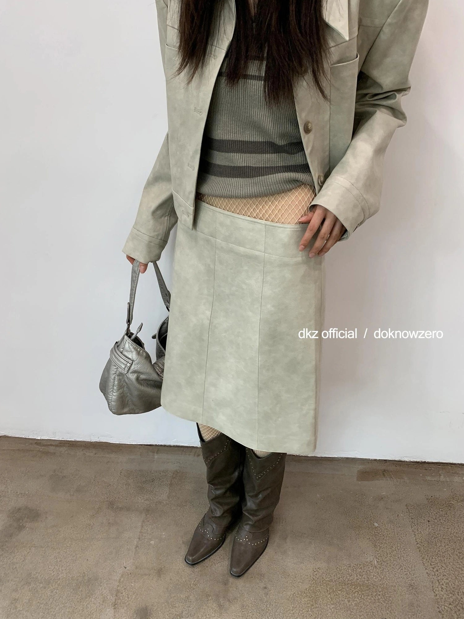 DKZ OFFICIAL Vintage PU Leather Midi Skirt With Distressed Finish