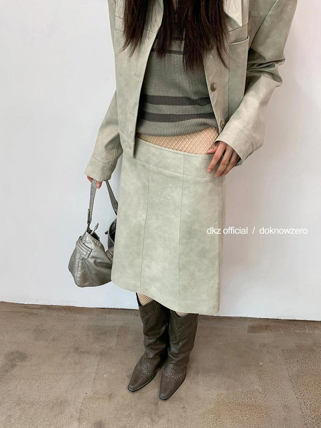 DKZ OFFICIAL Vintage PU Leather Midi Skirt With Distressed Finish