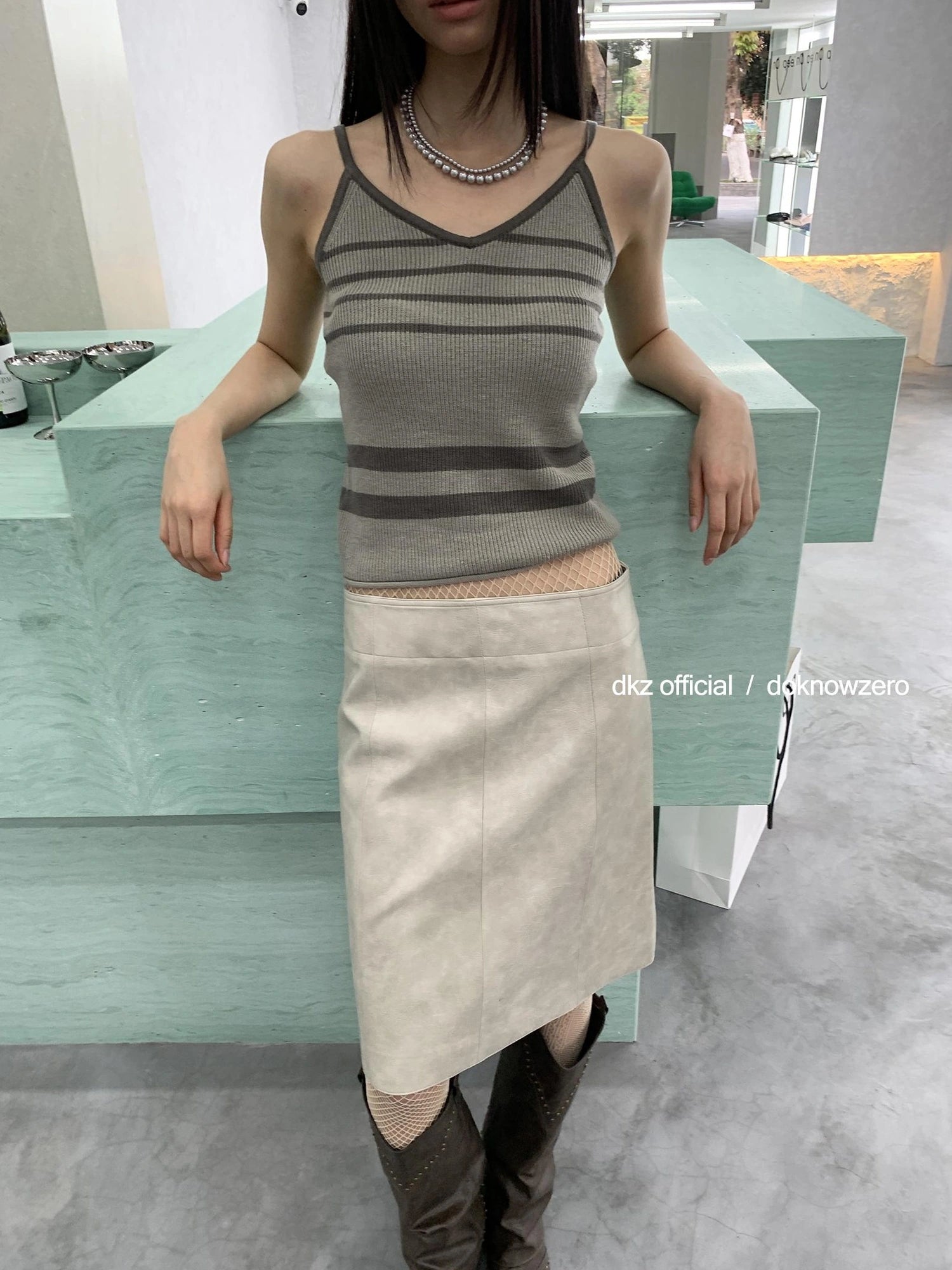 DKZ OFFICIAL Vintage PU Leather Midi Skirt With Distressed Finish