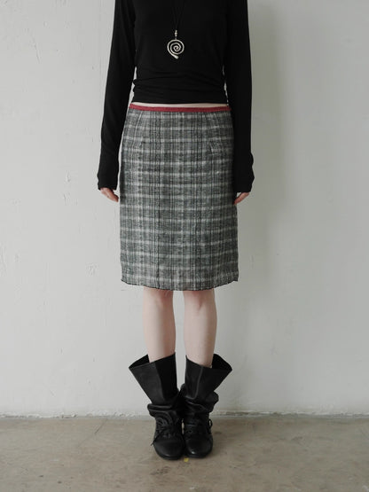 DKZ_OFFICIAL_Vintage_Plaid_Linen_A_Line_Skirt_With_Frayed_Hem_MISSTT