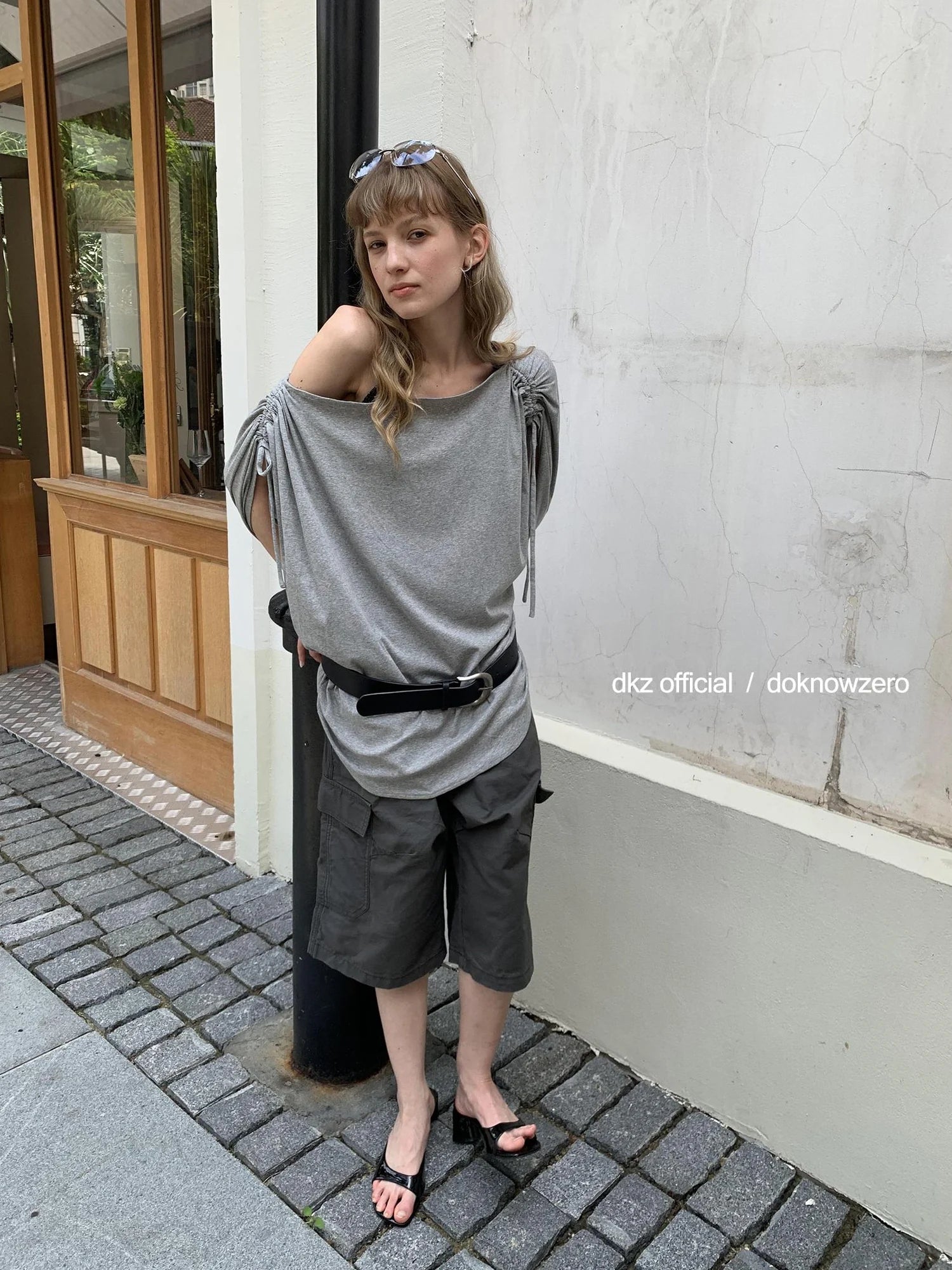 DKZ OFFICIAL Vintage Pleated Gray Cargo Mid Length Shorts