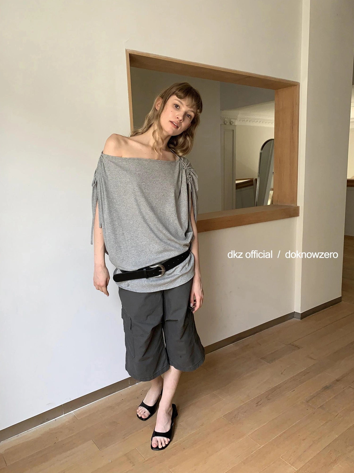 DKZ OFFICIAL Vintage Pleated Gray Cargo Mid Length Shorts