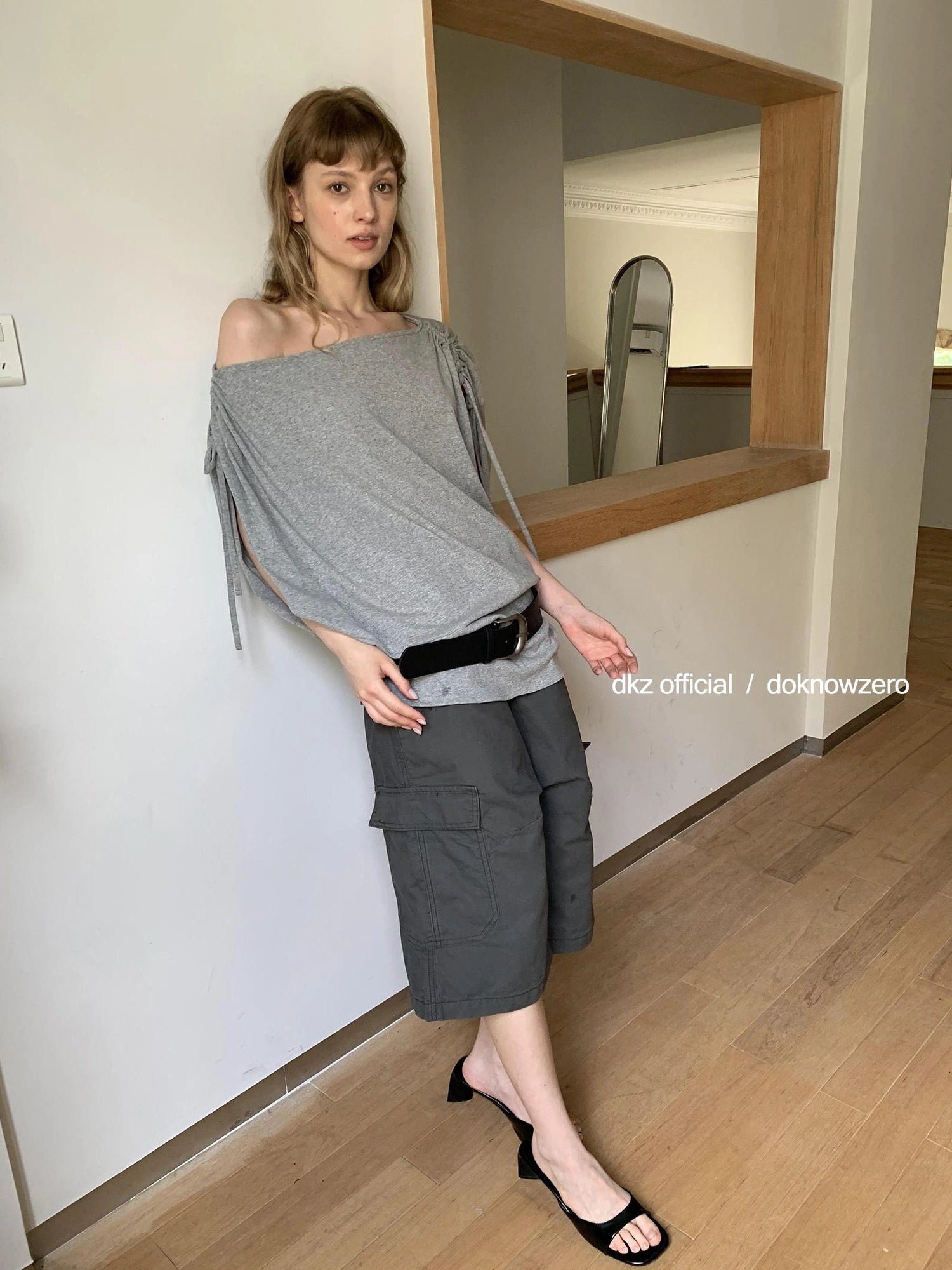 DKZ OFFICIAL Vintage Pleated Gray Cargo Mid Length Shorts