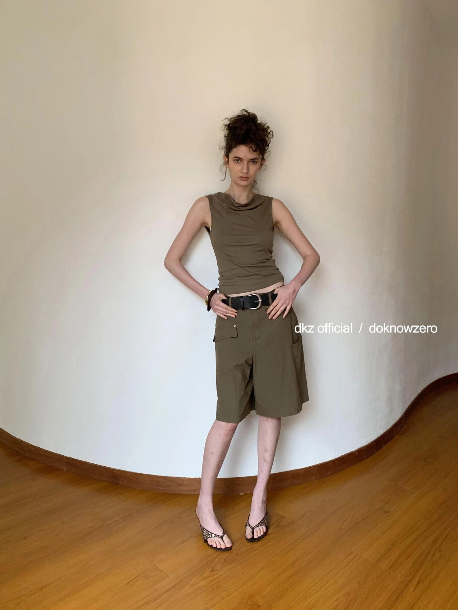 DKZ OFFICIAL Vintage Sandwashed Cargo Shorts with Rivets