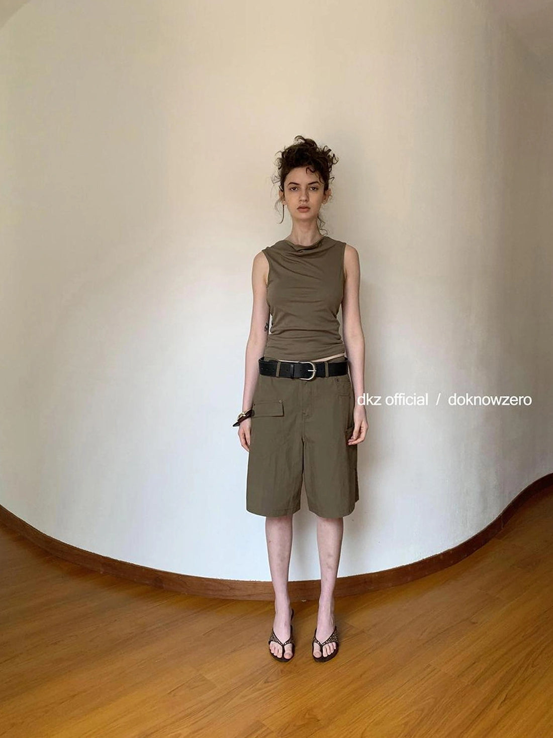 DKZ OFFICIAL Vintage Sandwashed Cargo Shorts with Rivets