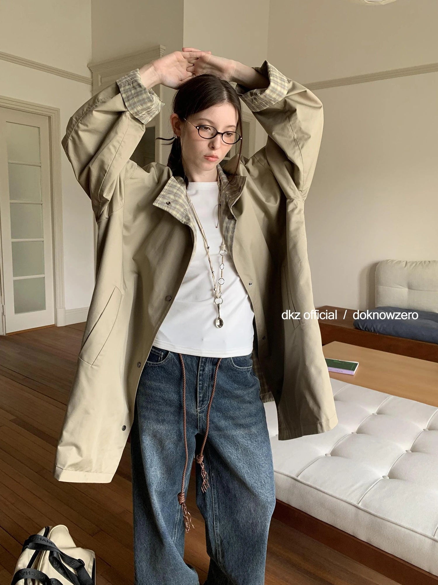 DKZ OFFICIAL Vintage Washed Blue Jeans With Woven Belt