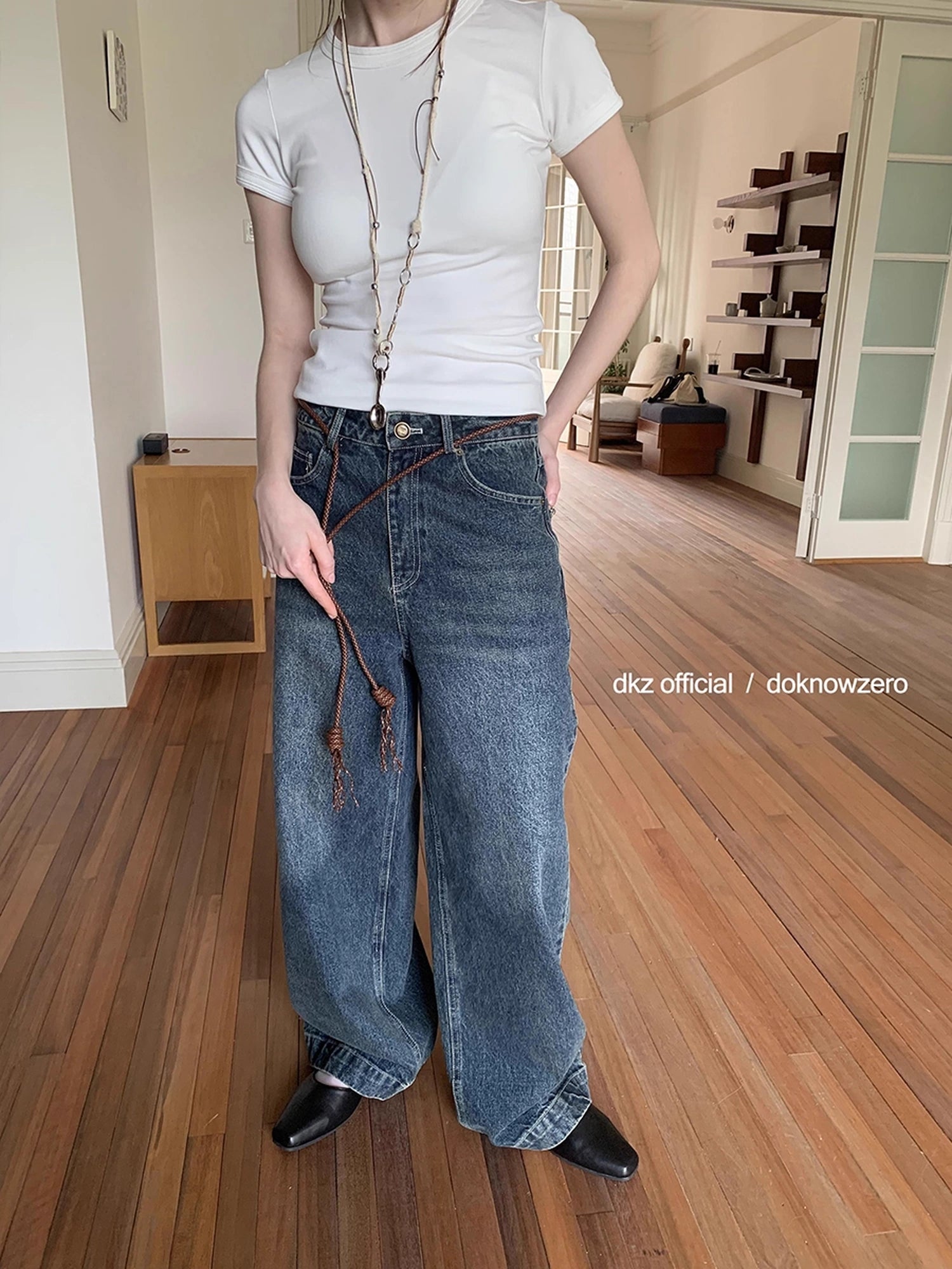 DKZ_OFFICIAL_Vintage_Washed_Blue_Jeans_With_Woven_Belt_MISSTT