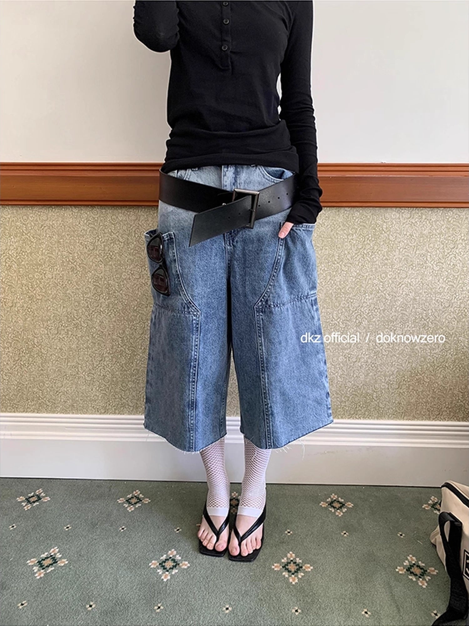 DKZ_OFFICIAL_Vintage_Washed_Blue_Relaxed_Cargo_Cropped_Jeans_MISSTT