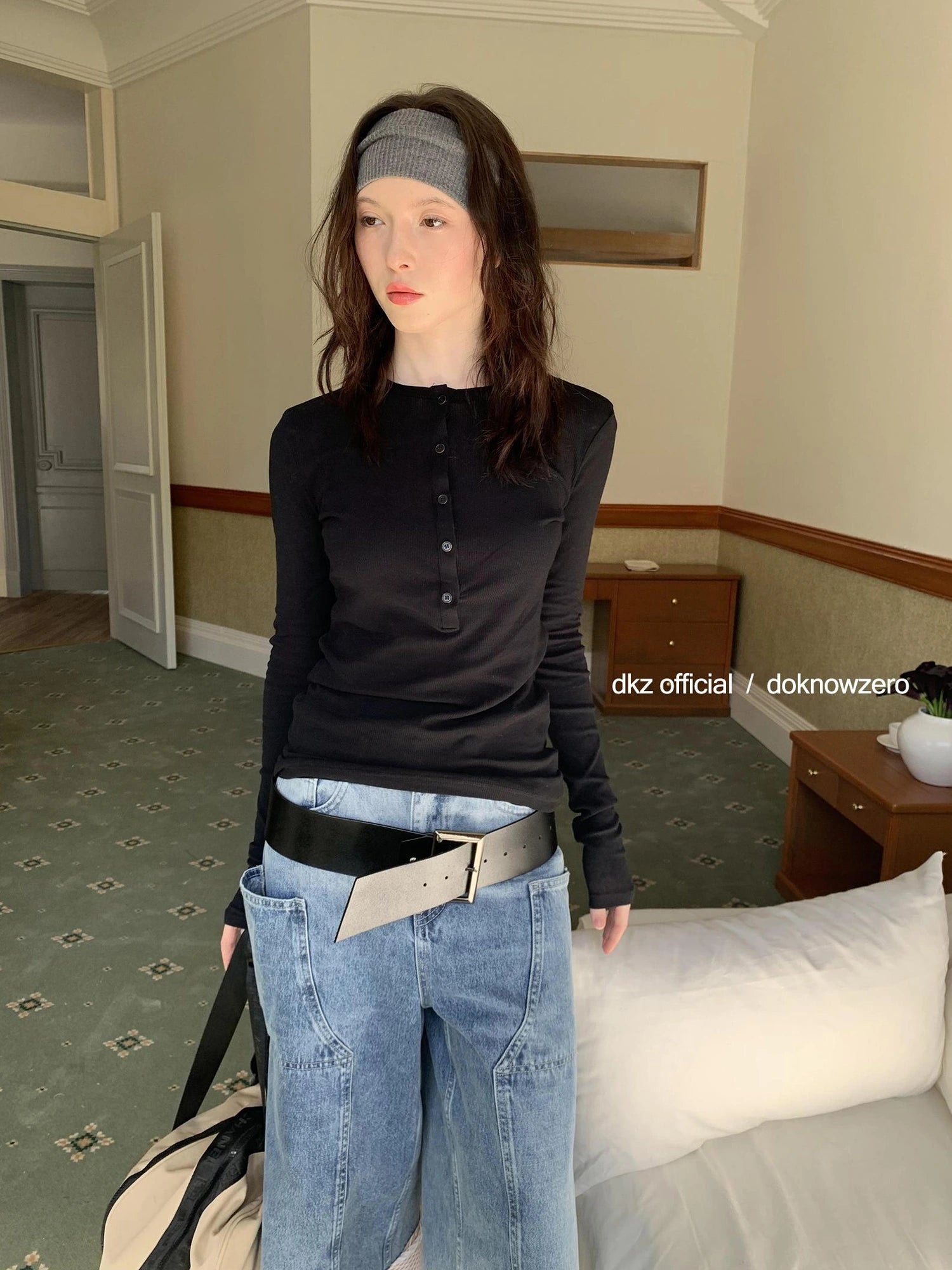 DKZ OFFICIAL Vintage Washed Blue Relaxed Cargo Cropped Jeans