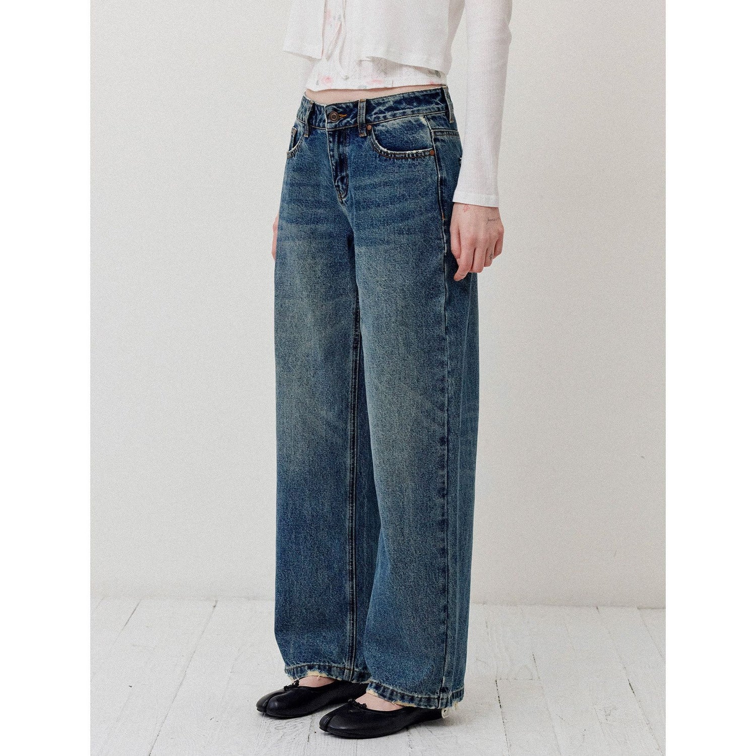 DKZ_OFFICIAL_Vintage_Washed_Button_Fly_Natural_Waist_Women&